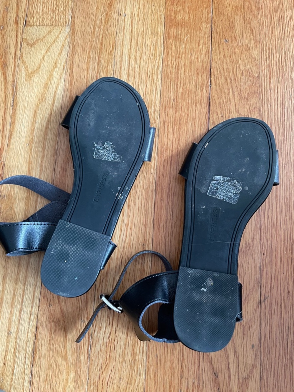 Express Sandals - Picture 5 of 5